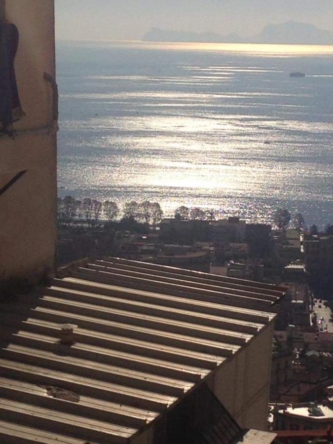 La Casa Del Sole Apartment Napoli Bagian luar foto